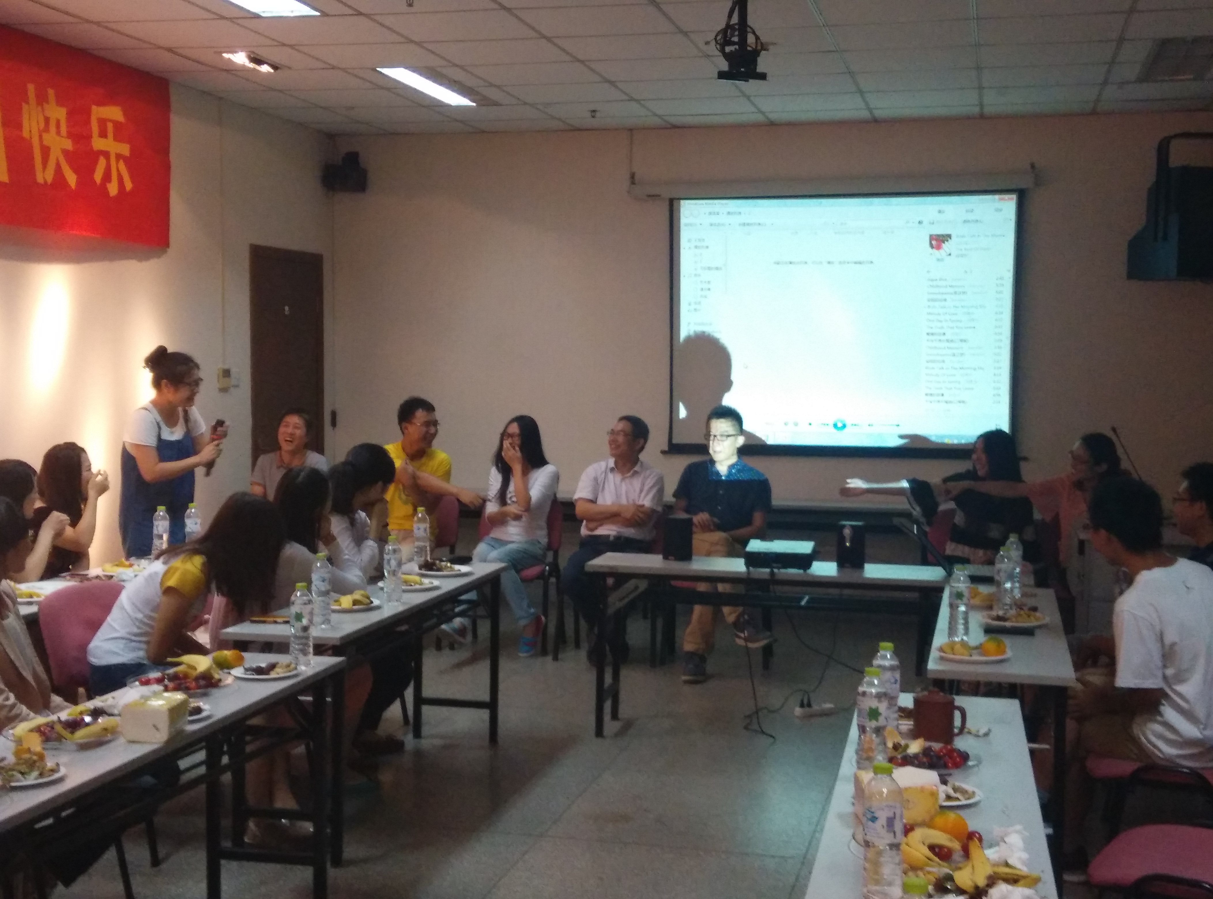 建设与房地产所迎新生茶话会—游戏