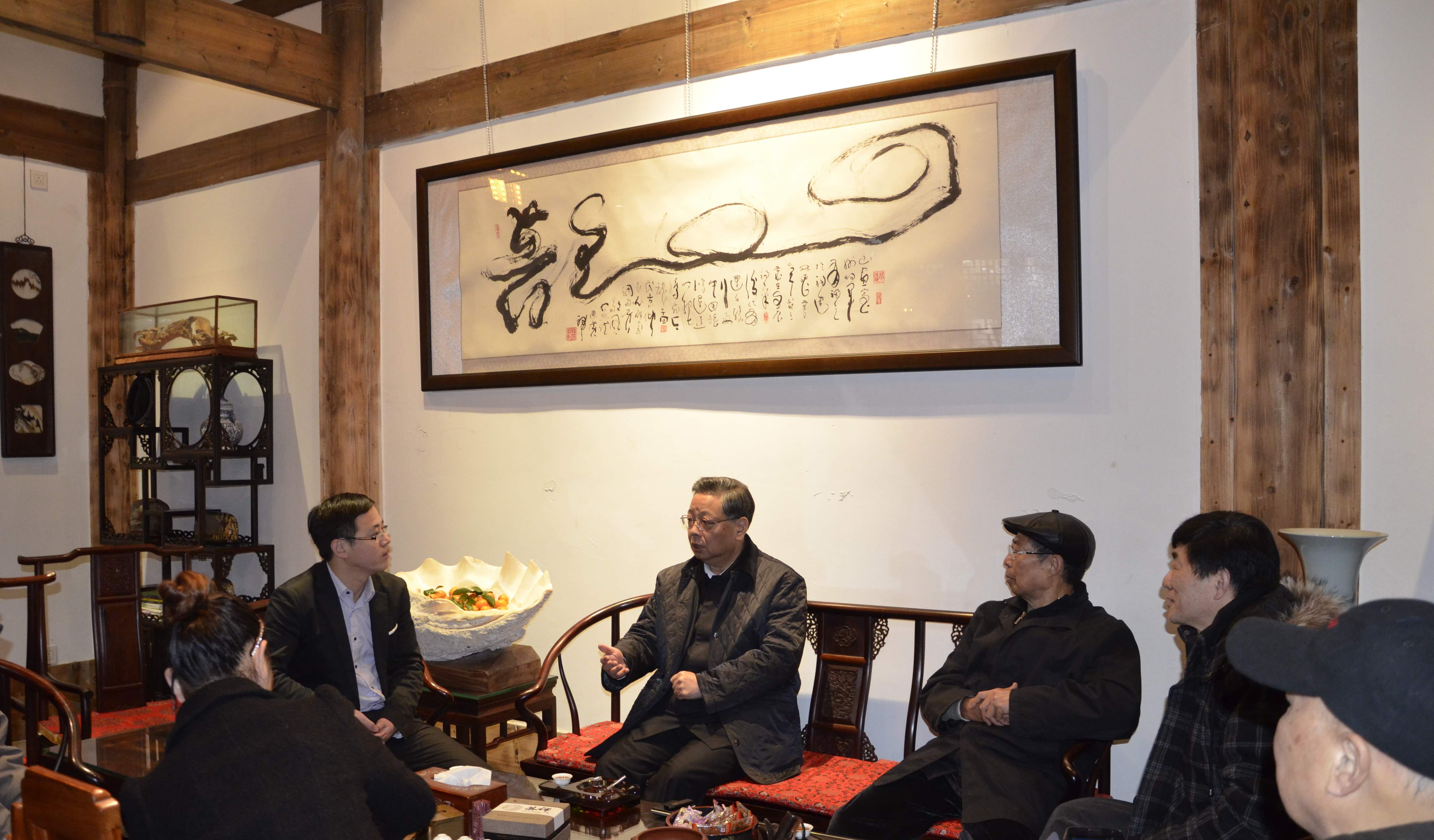 与黄小晶学长交谈