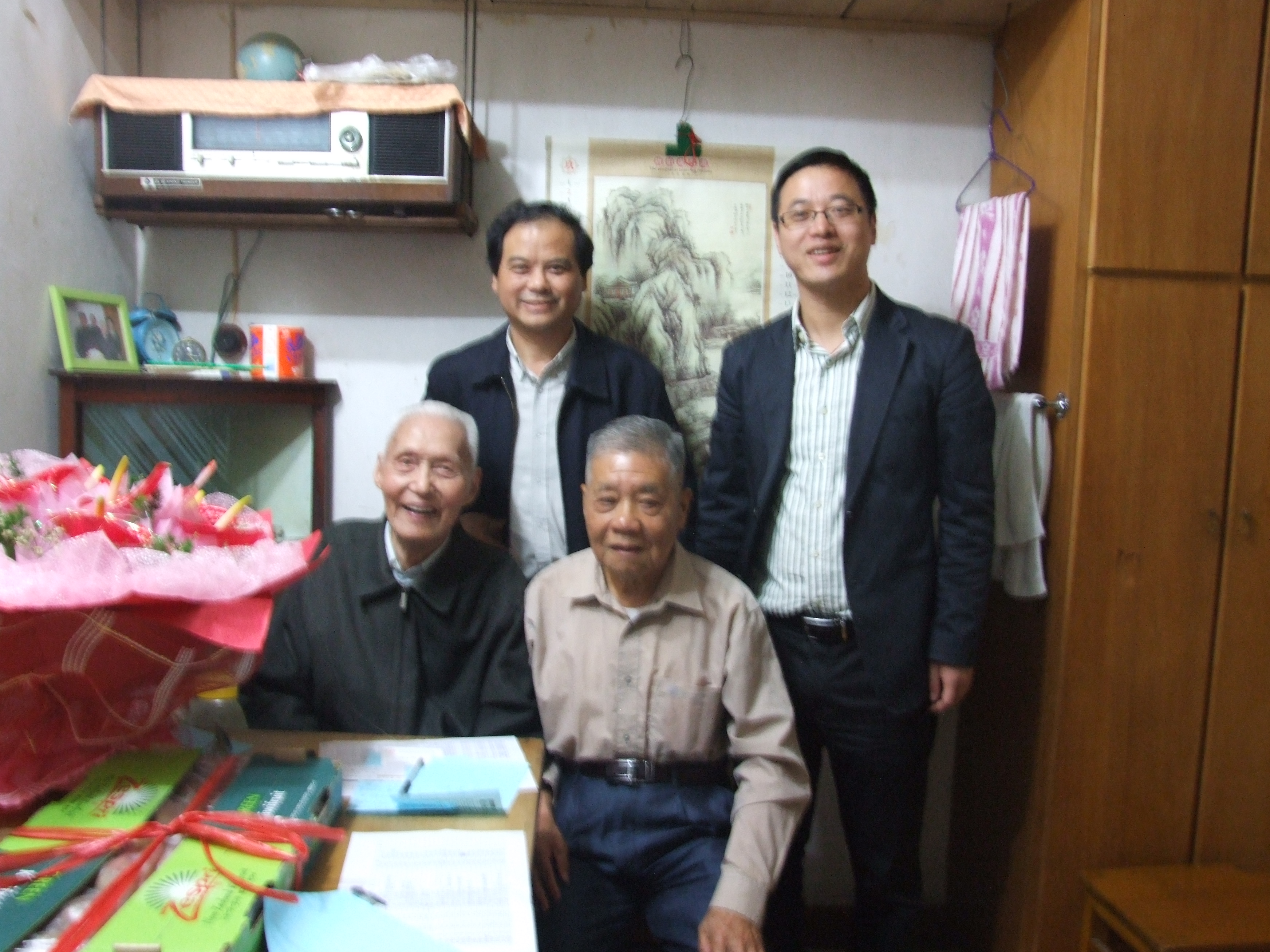 102岁陈明初老学长