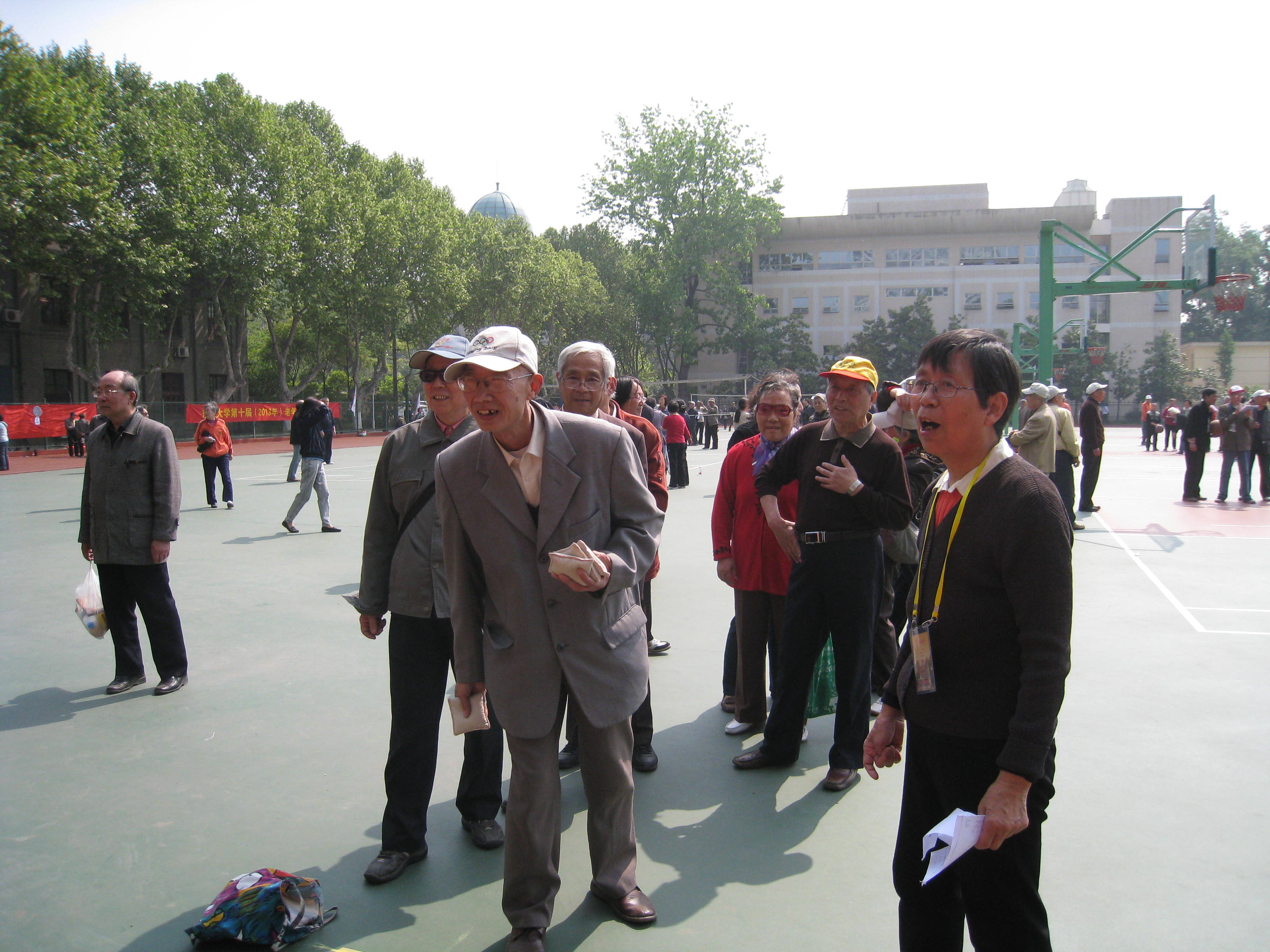 2013年校老年健身运动会130426